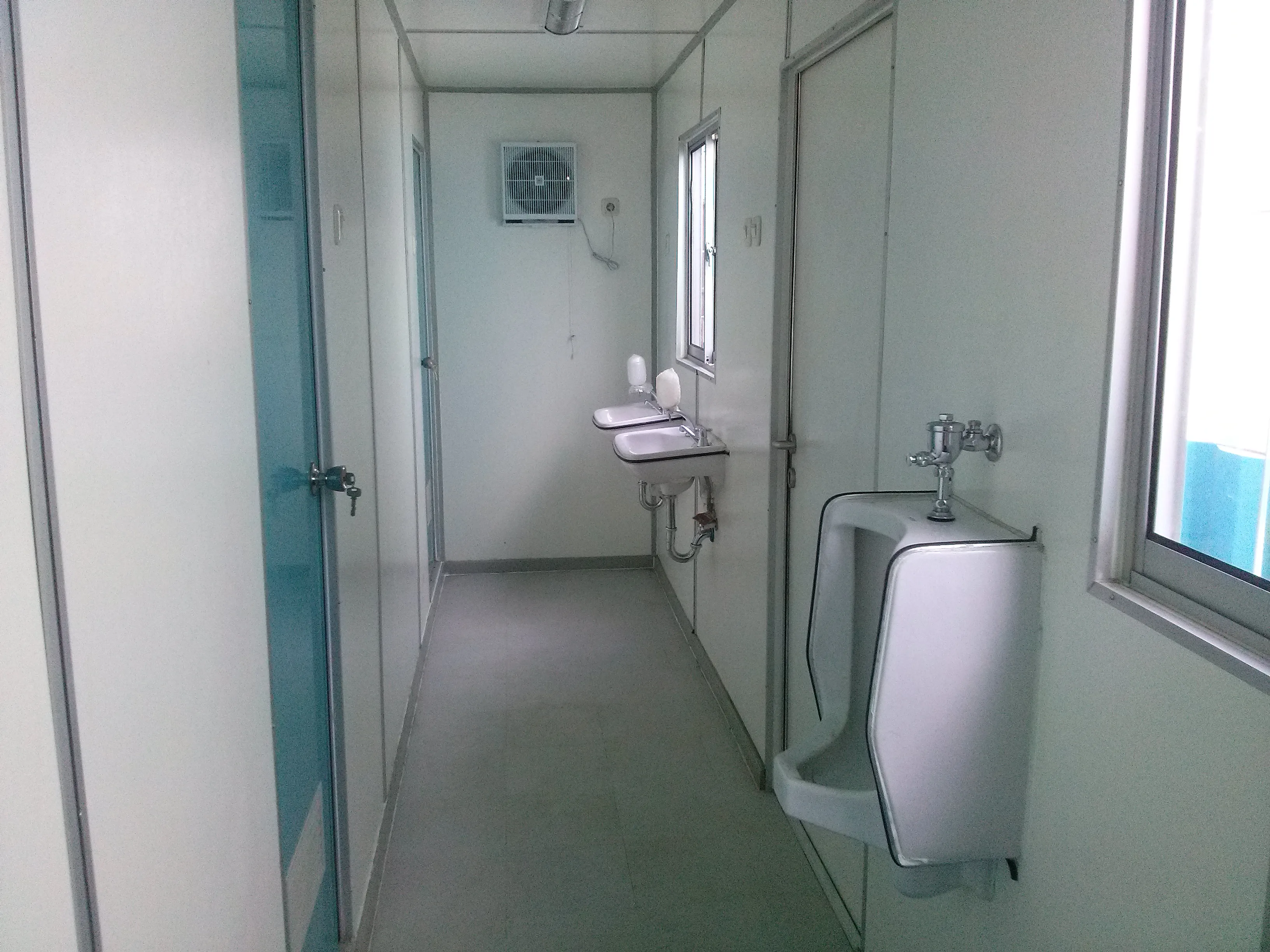 Container Toilet